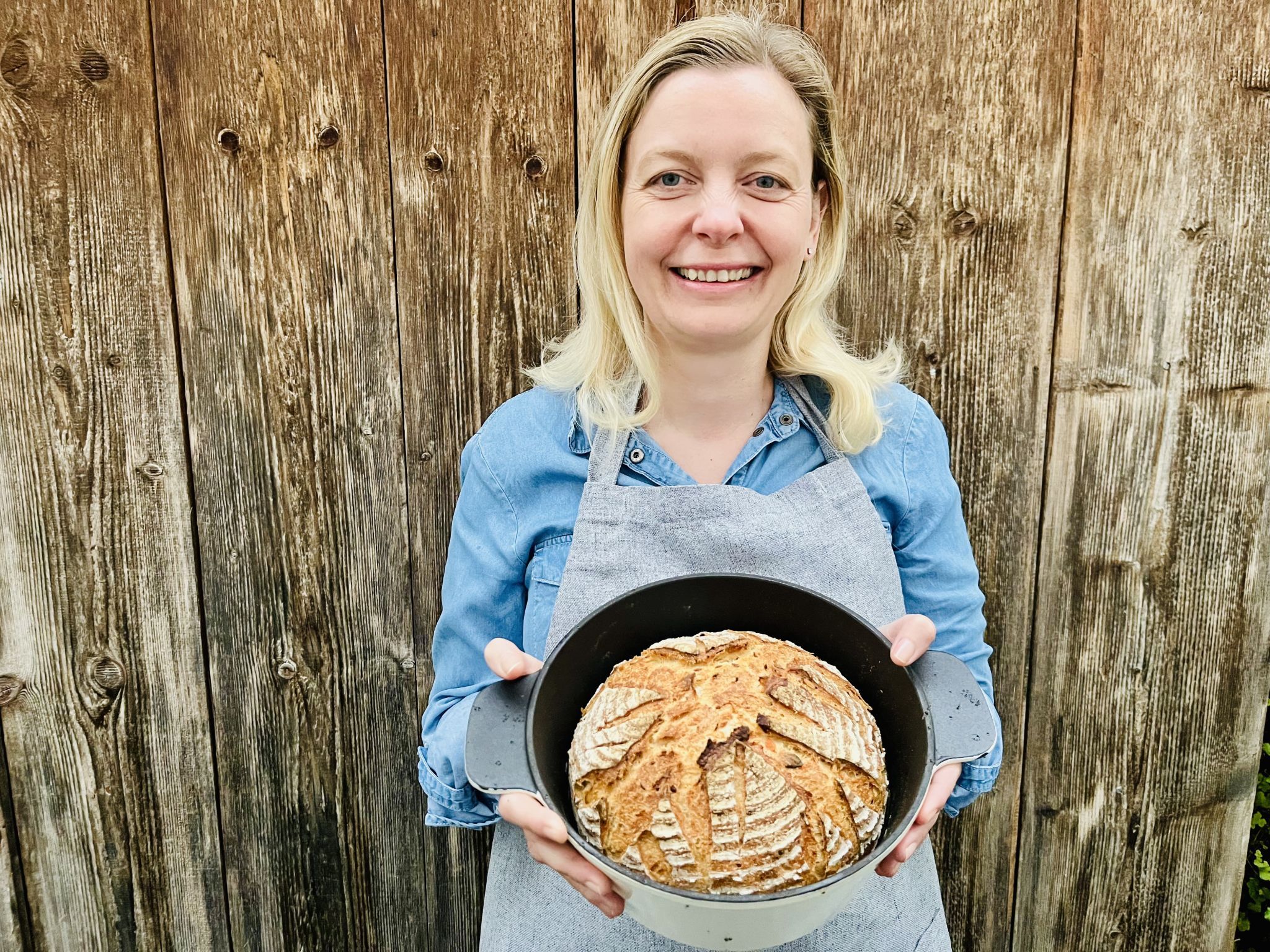 Herbstliches Karotten-Kürbiskernbrot