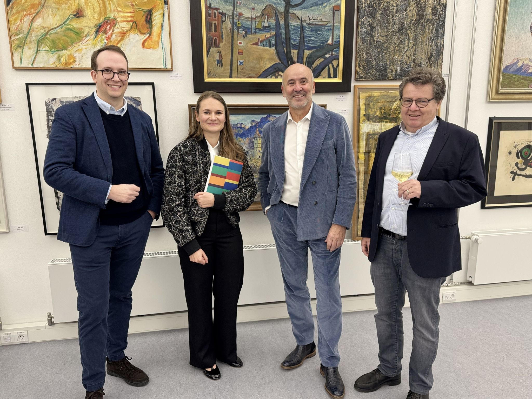 Hier kommt moderne und zeitgenössische Kunst unter den Hammer