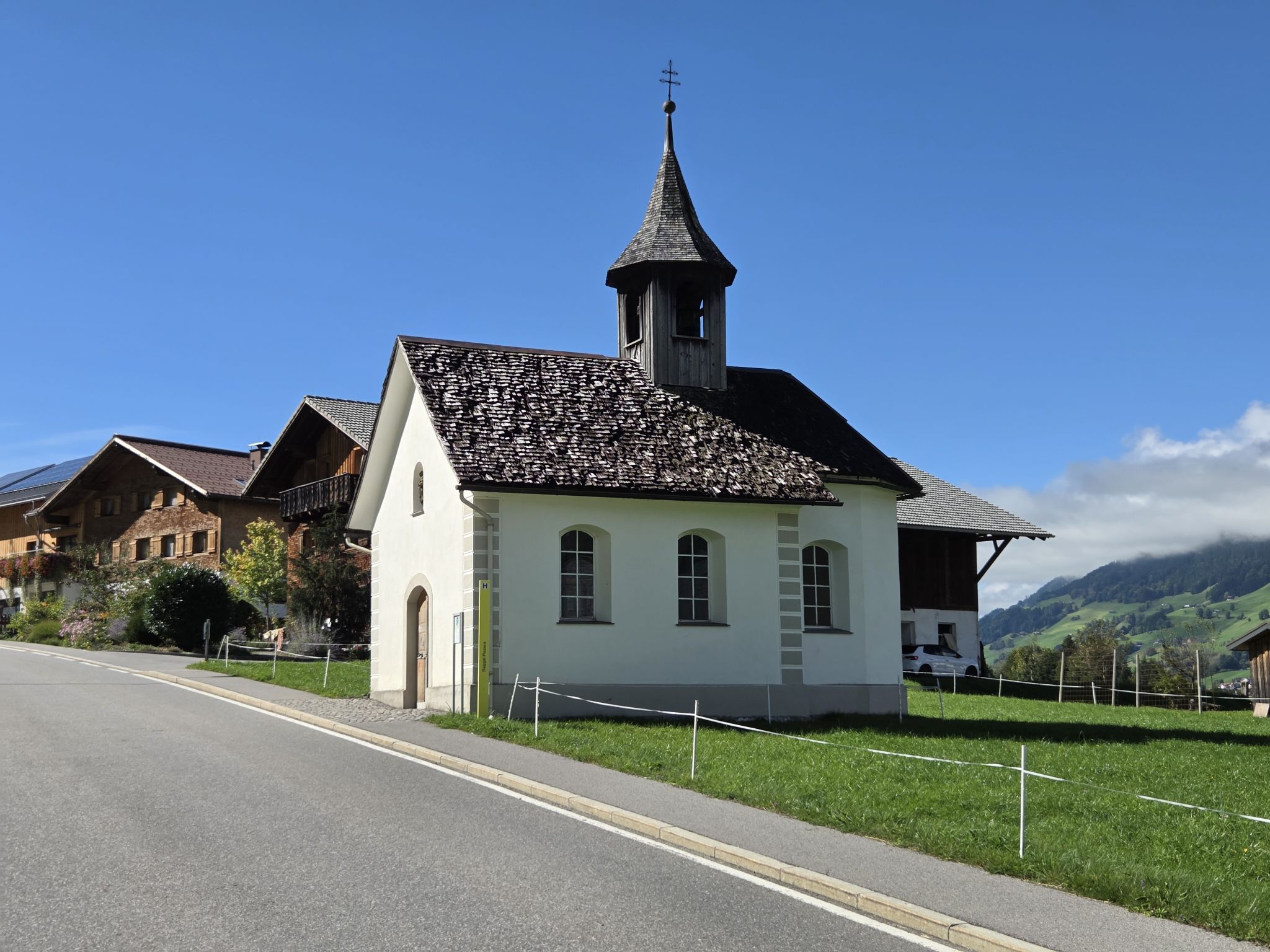 Die Lourdes-Kapelle in Raggal-Plazera