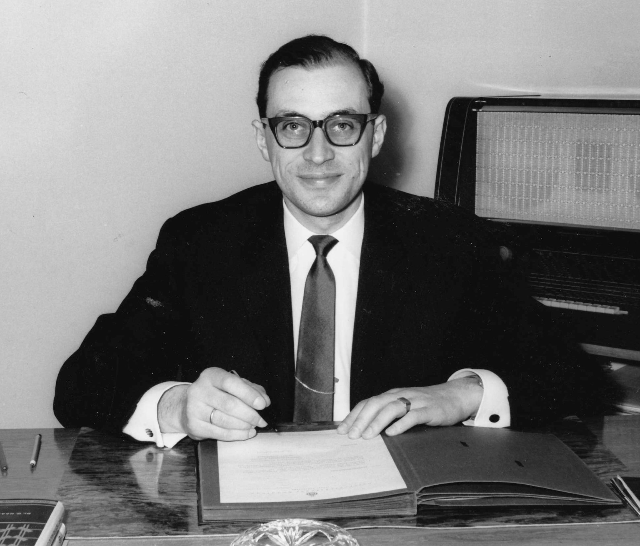 Dipl.-HTL-Ing. Karl Brüstle: Rundfunkpionier und Klanggestalter