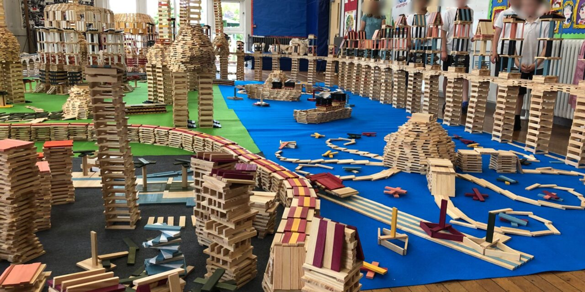 20.000 Kapla-Steine: Rankweil wird zur XXL-Baustelle