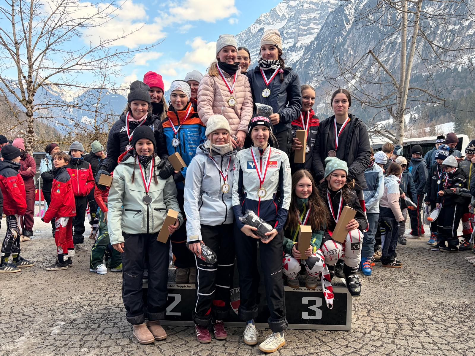 Vier Schulsport-Skiteams im großen Finale