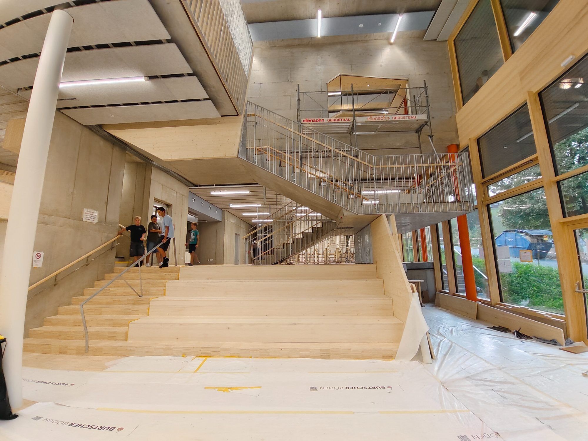 Beim Parzellenhock ins Bildungszentrum